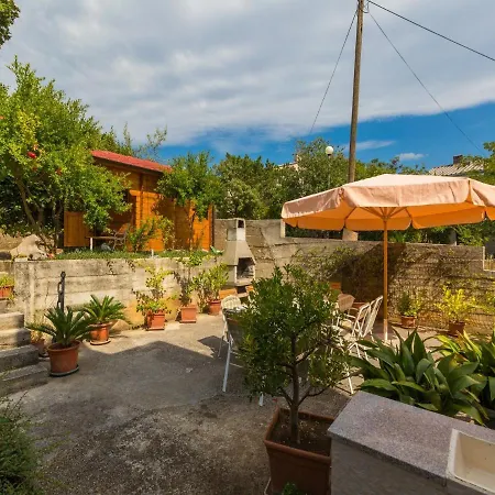 Apartment Darinka 1 *